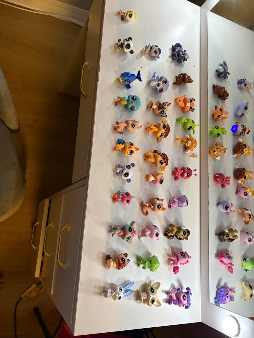 Littlest Pet Shop Assorted Color Fish Toy Lot - Multicolor (24-30)